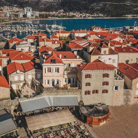 R Club Apartments Old Town Budva Bagian luar foto