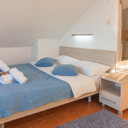 R Club Apartments Old Town Budva Bagian luar foto