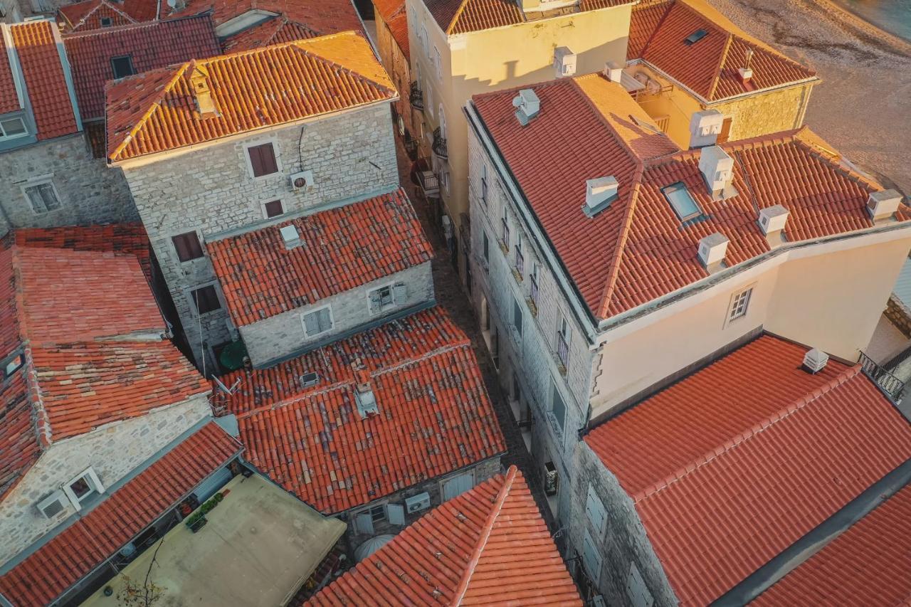 R Club Apartments Old Town Budva Bagian luar foto