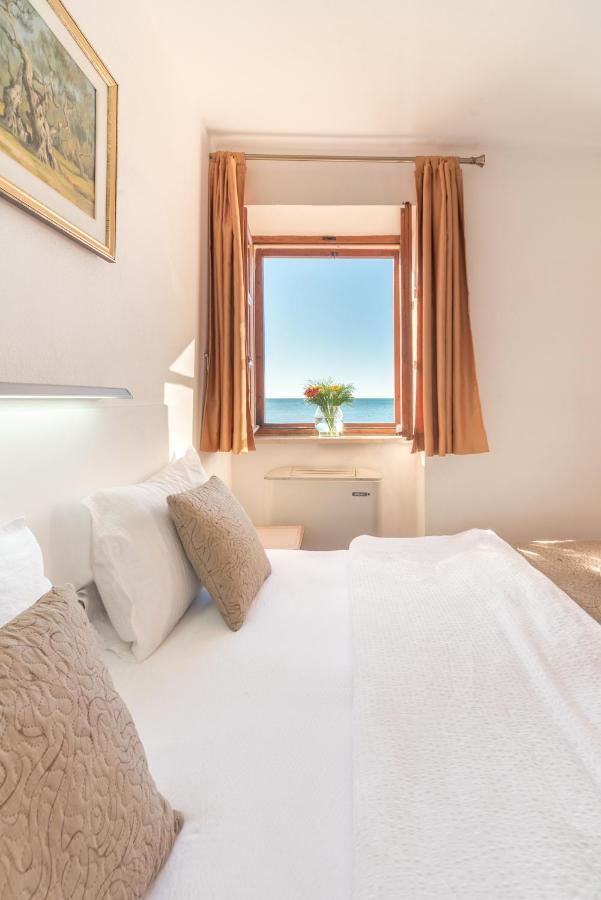 R Club Apartments Old Town Budva Bagian luar foto