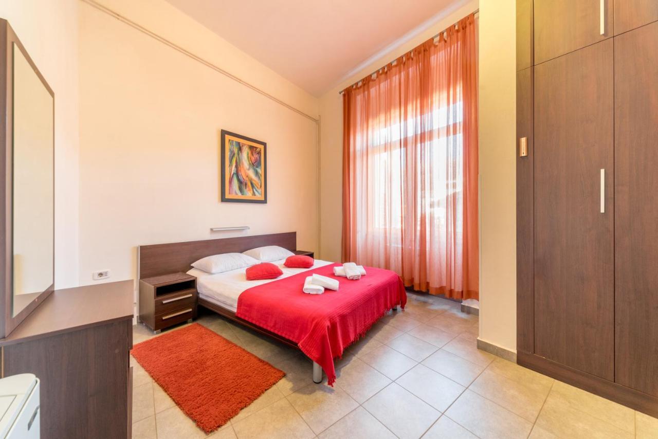 R Club Apartments Old Town Budva Bagian luar foto