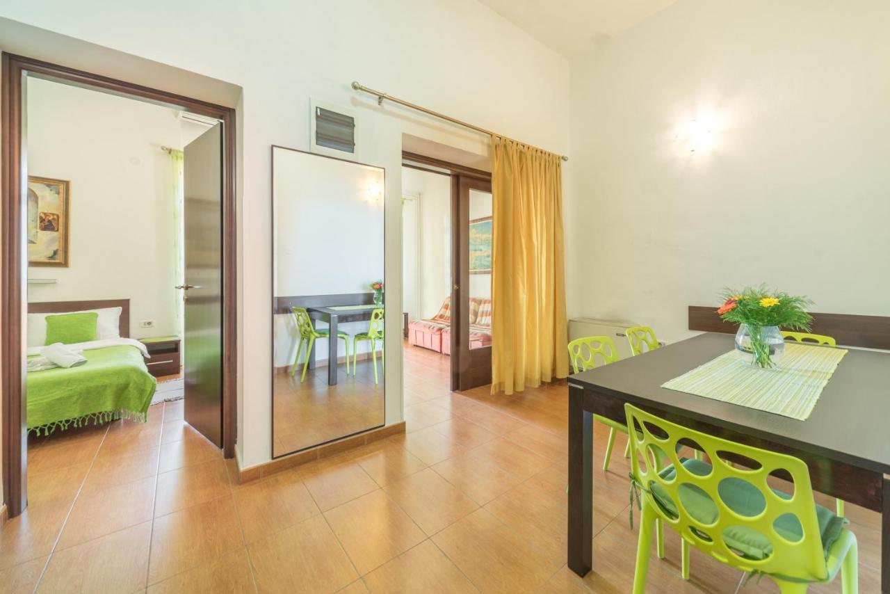 R Club Apartments Old Town Budva Bagian luar foto