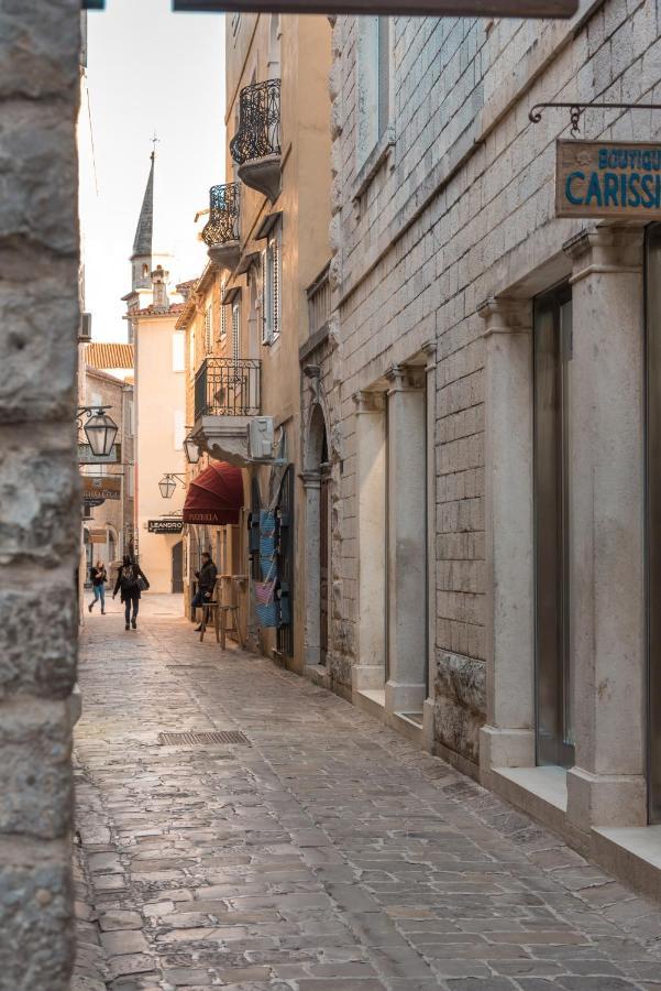 R Club Apartments Old Town Budva Bagian luar foto